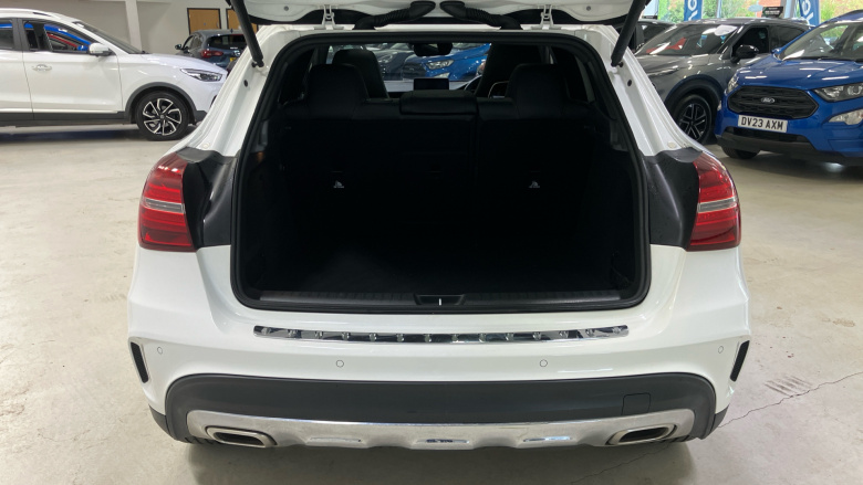 Mercedes-Benz GLA 250 4Matic AMG Line Premium Plus 5dr Auto Petrol Hatchback